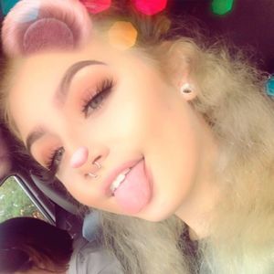 Meet your Posher, Felicity